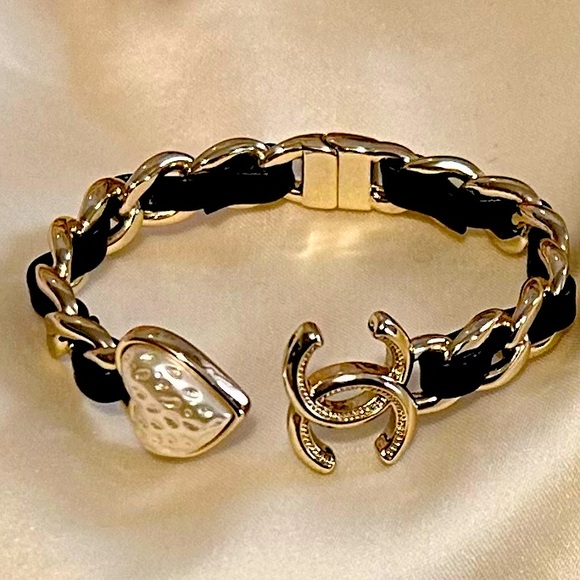 CHANEL Golden Pearl Heart Open Bangle Bracelet - Picture 1 of 16